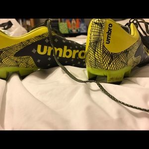 Umbro 2.0 Cleats